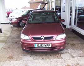Click on this photo of the Vauxhall Astra 1.6 Club 5 door to enlarge... for sale at Woodbourne Service Station Brighton - if this photo is missing try refreshing the page if the photo still doesn't appear this vehicle might be already sold in which case please contact the dealer